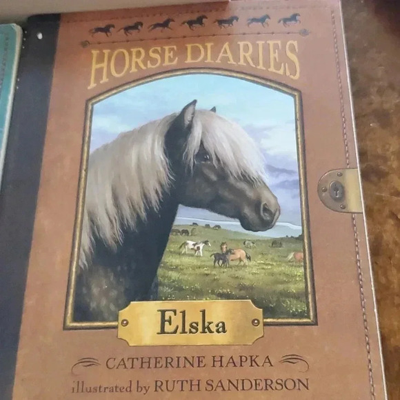 Books lot of 5 - Picture 4 of 7